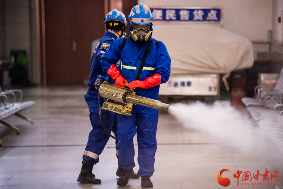 【新春走基層】護(hù)航回家路，蘭州車(chē)站這波操作很硬核！