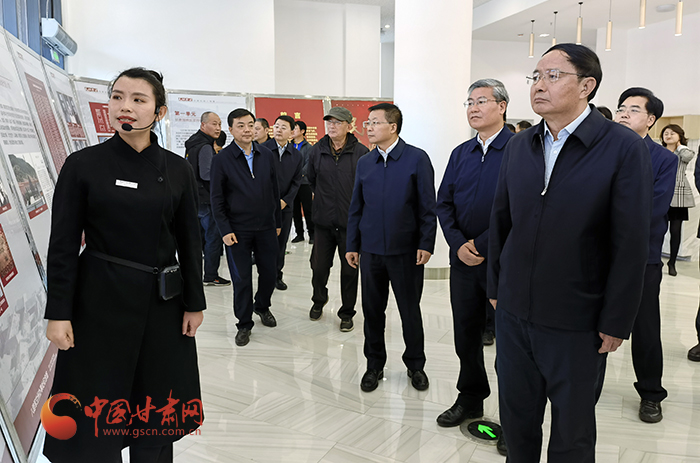 “學(xué)黨史、頌黨恩、跟黨走——紅色文化進(jìn)校園”活動在蘭舉行 歐陽堅(jiān)李榮燦出席（圖）