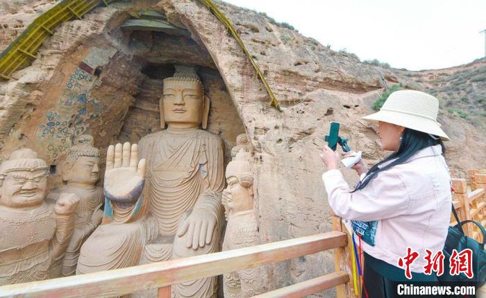 圖為位于甘肅省武威市境內(nèi)的天梯山石窟，其開鑿于東晉十六國時(shí)期的北涼。(資料圖) 崔琳 攝