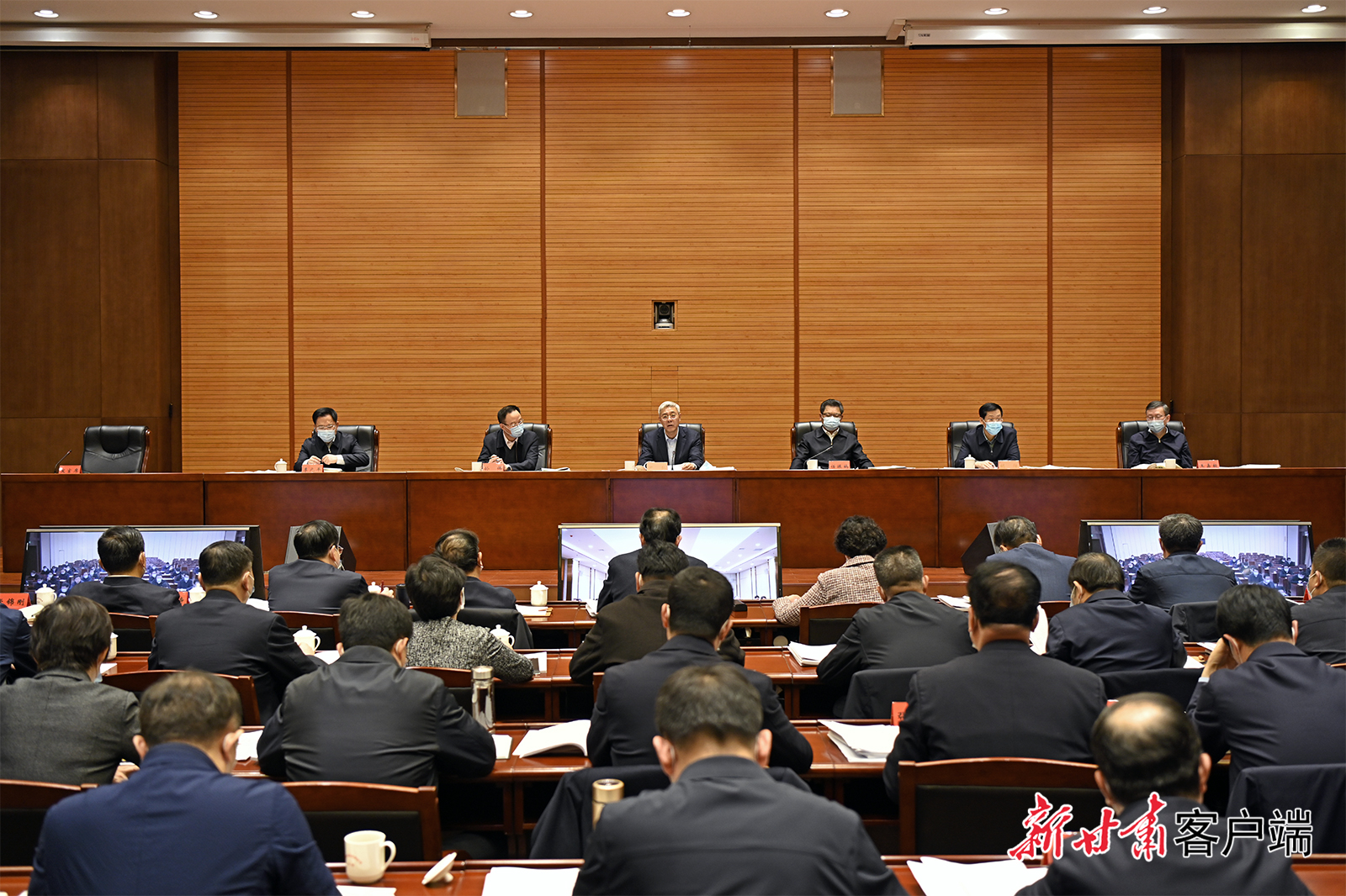 尹弘在省委農(nóng)村工作領導小組會議上強調(diào)：以深厚為民情懷鞏固拓展脫貧攻堅成果，用高度負責精神扎實做好備考迎評工作
