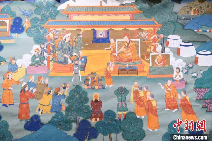 8月20日，在蘭州市博物館展出的大型歷史題材卷軸唐卡“涼州會盟”?！〈魑牟?攝