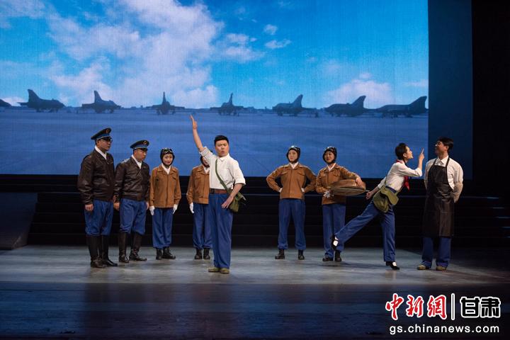 圖為甘肅原創(chuàng)音樂劇《風(fēng)花雪月》演出劇照。(資料圖)潘禹辰 攝